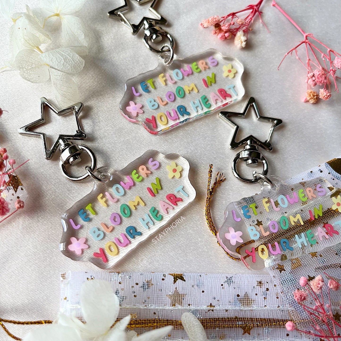 »FLOWERS IN YOUR HEART« ACRYLIC KEYCHAIN