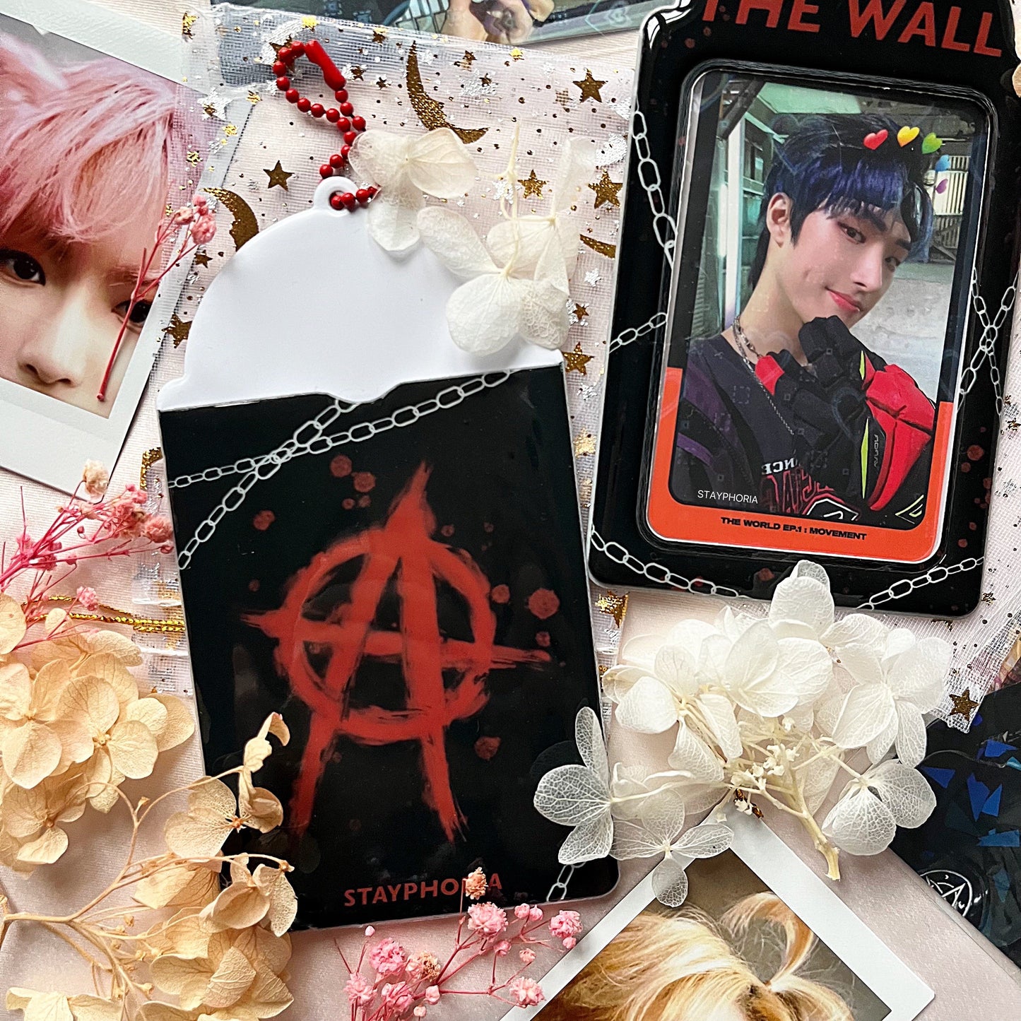 »GUERRILLA« PHOTOCARD HOLDER