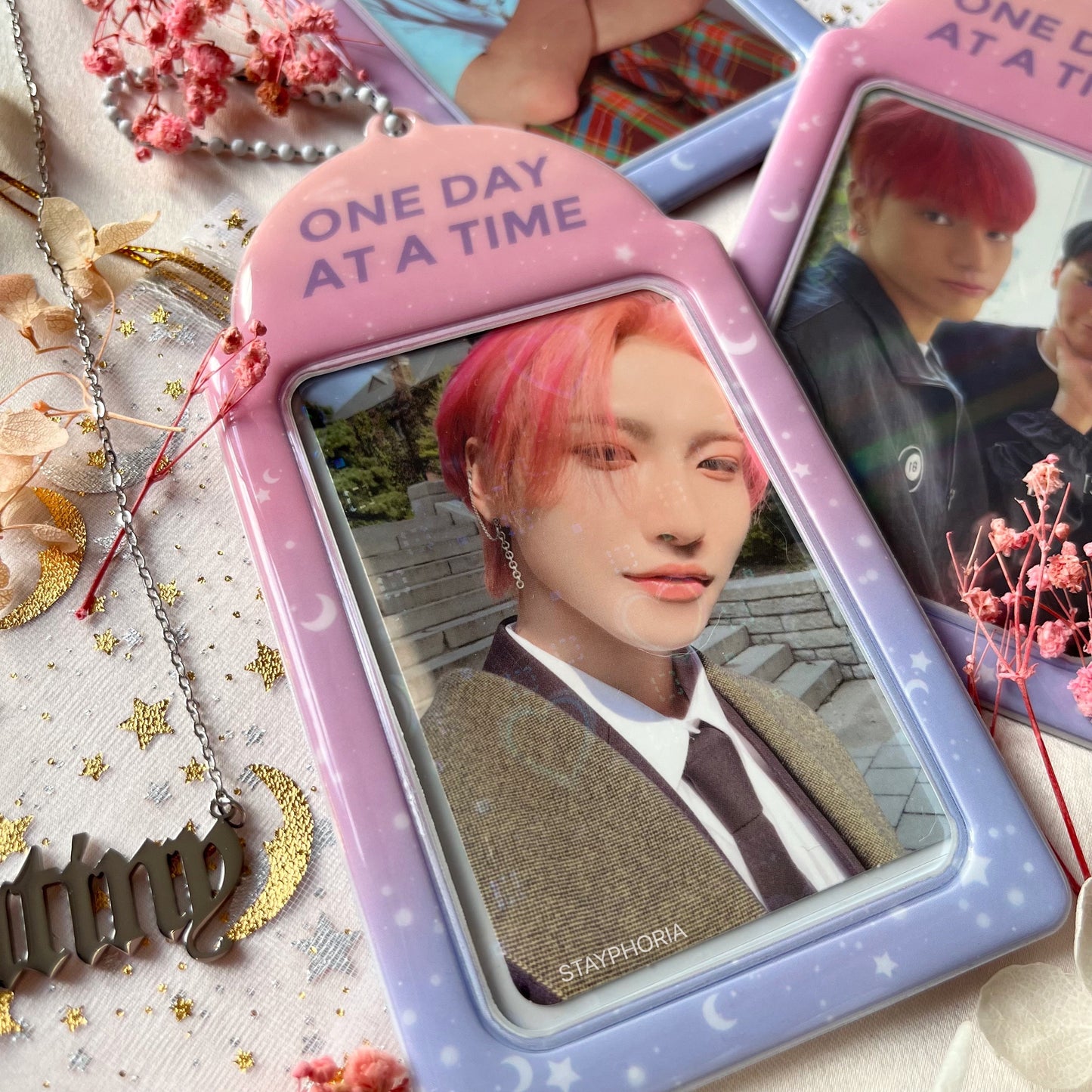 »ONE DAY AT A TIME« PHOTOCARD HOLDER