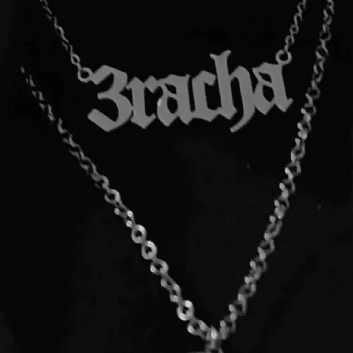 »3 RACHA« NECKLACE