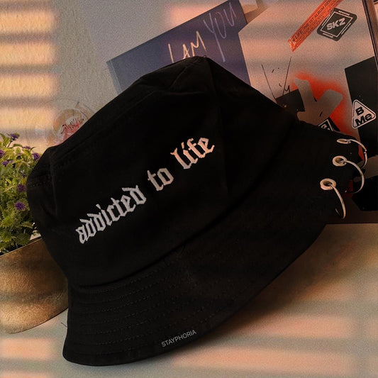 »ADDICTED TO LIFE« BUCKET HAT