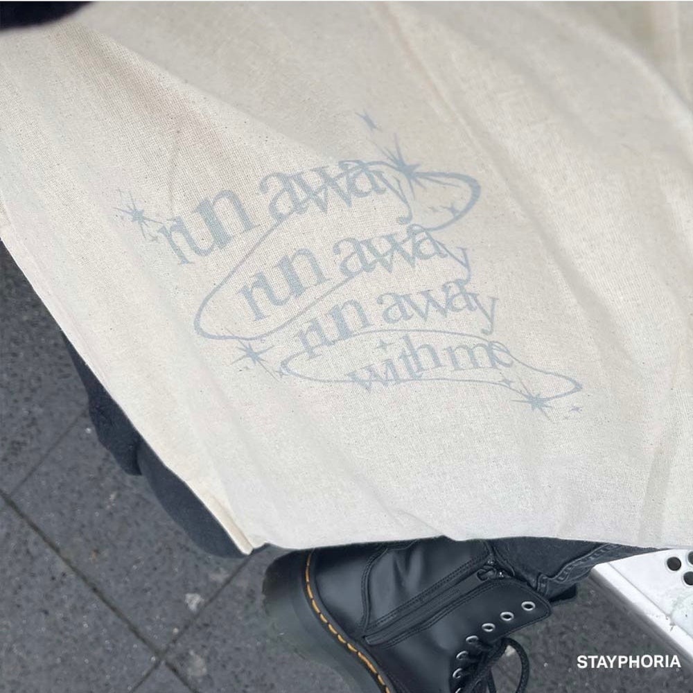 »RUNAWAY« TOTE BAG